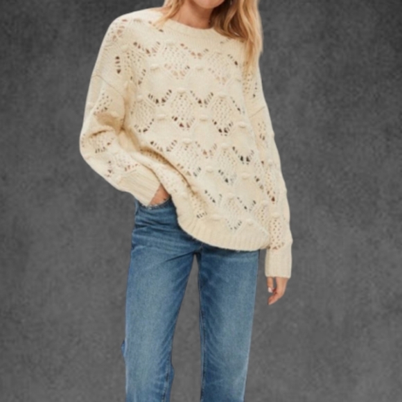 American Eagle Outfitters  Oversized Cream Crew Neck Sweater - Picture 1 of 7
